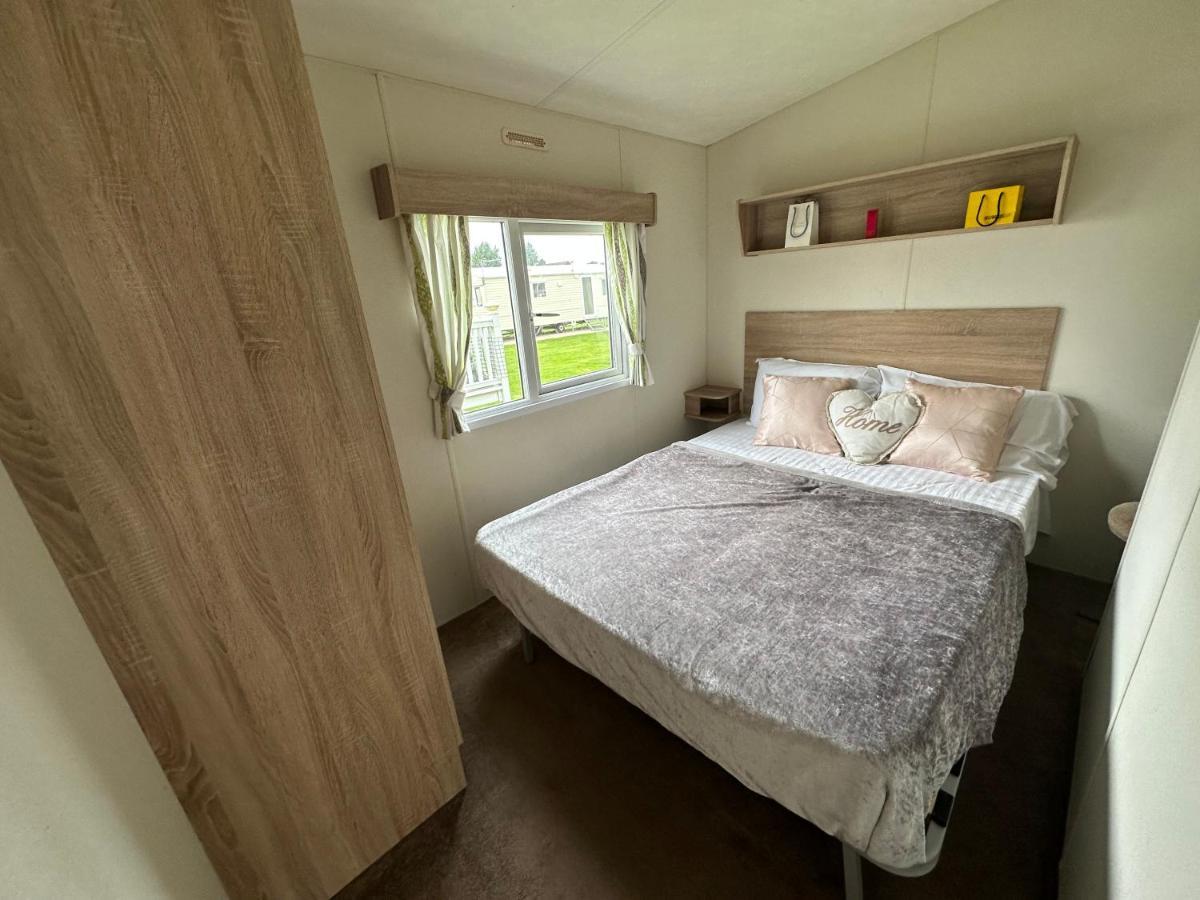 Caravan Delta 2 Bedroom In Rhyl Exterior photo