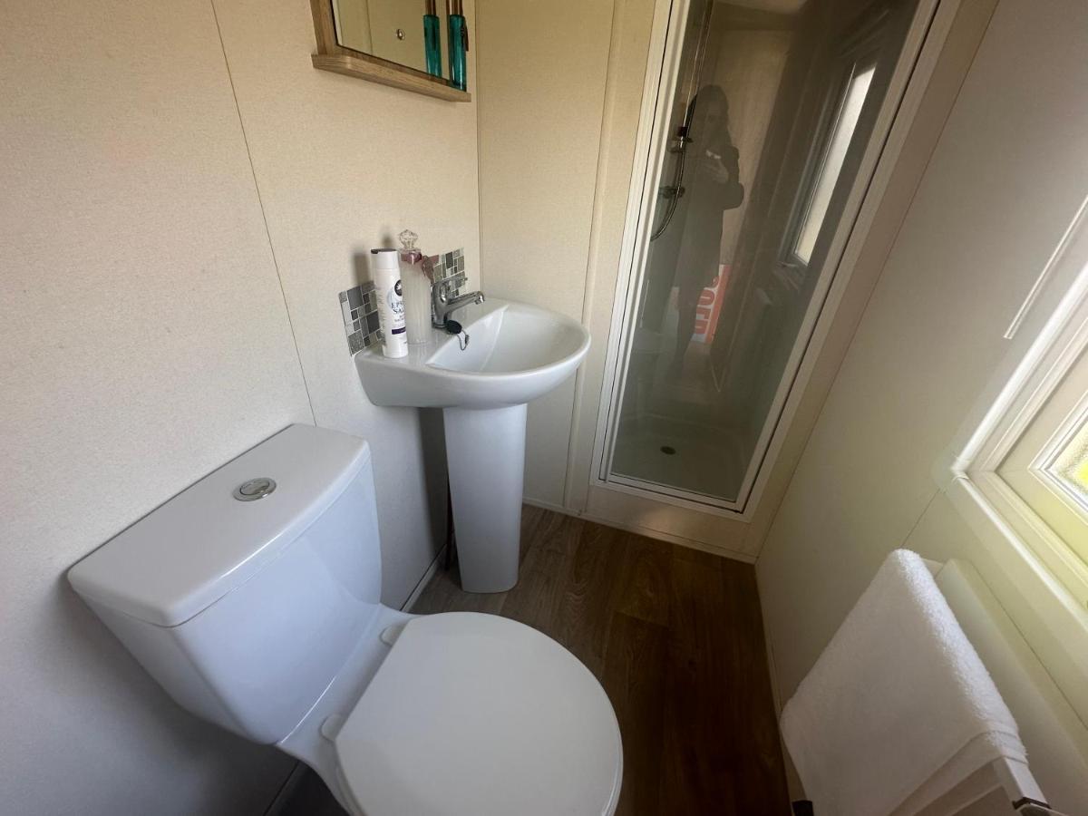 Caravan Delta 2 Bedroom In Rhyl Exterior photo
